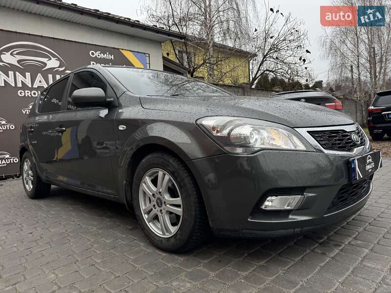 Хэтчбек Kia Ceed 2011 в Виннице