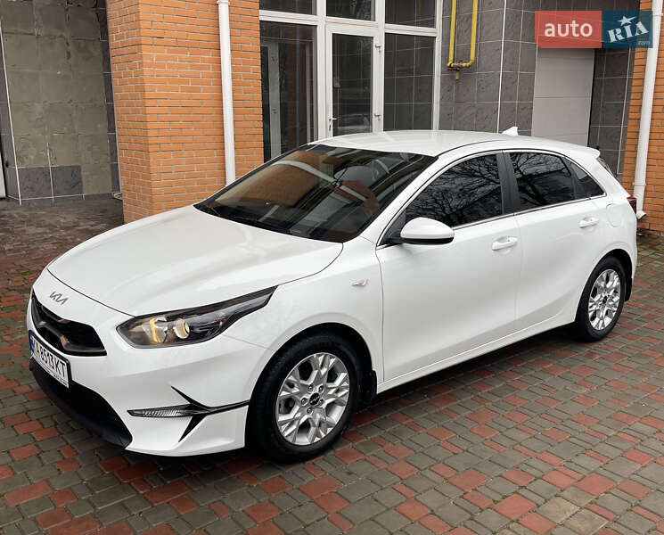 Хетчбек Kia Ceed 2023 в Києві фото 11 Хетчбек Kia Ceed 2023 в Києві