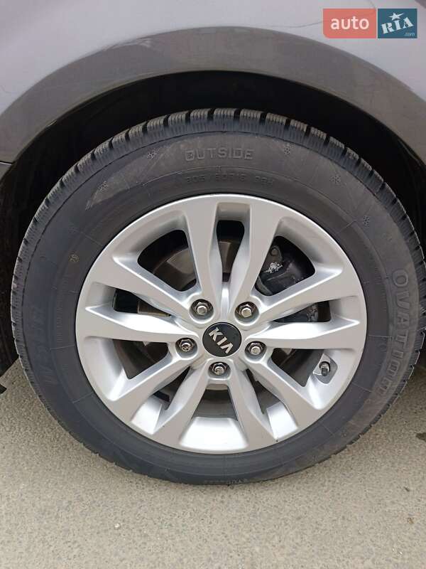 Универсал Kia Ceed 2011 в Ивано-Франковске