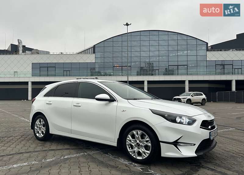 Хэтчбек Kia Ceed 2022 в Киеве