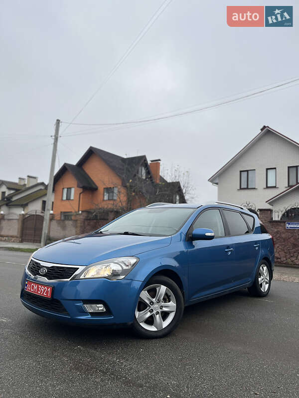 Универсал Kia Ceed 2011 в Житомире