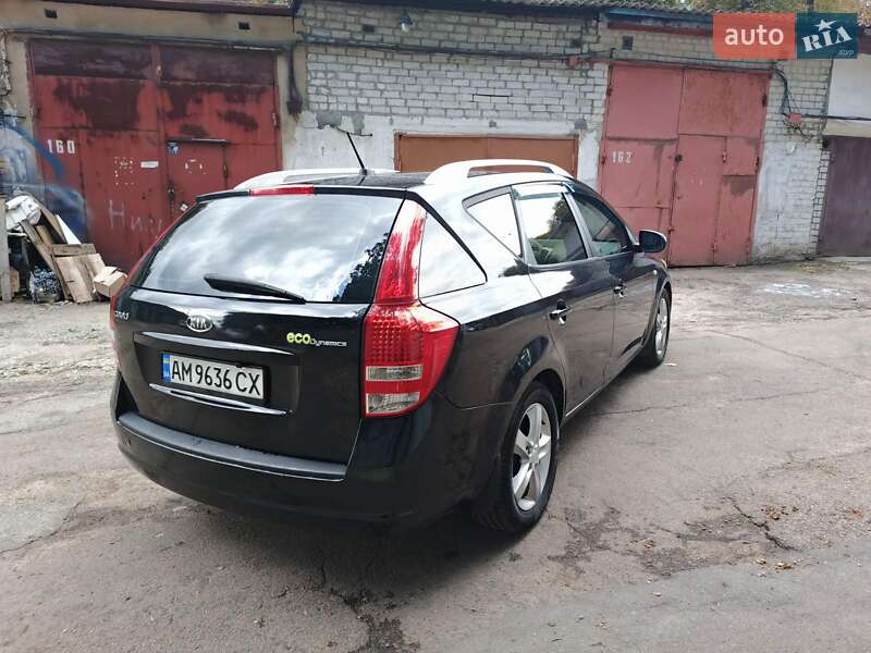 Універсал Kia Ceed 2012 в Житомирі