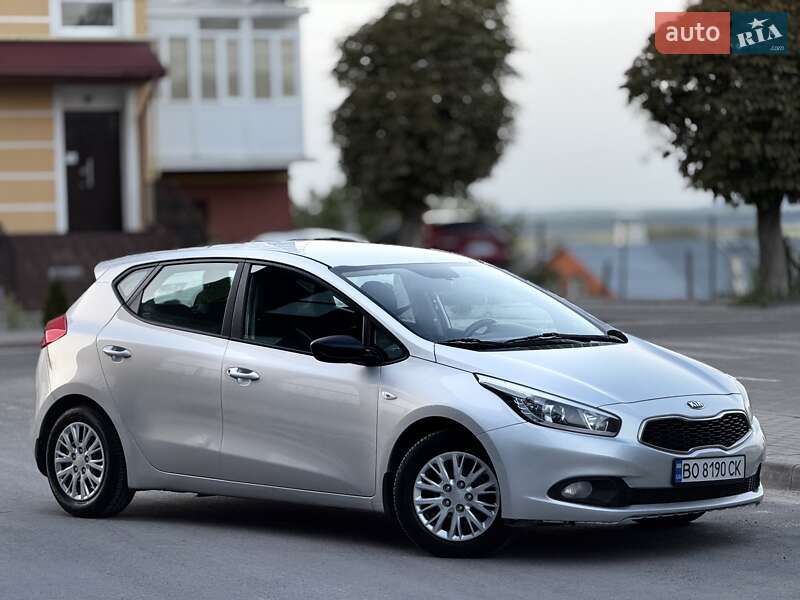 Хэтчбек Kia Ceed 2012 в Тернополе