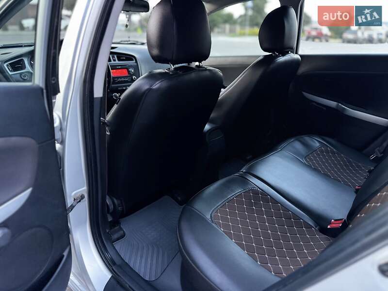 Хэтчбек Kia Ceed 2012 в Тернополе