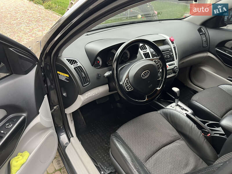 Хэтчбек Kia Ceed 2008 в Запорожье фото 5 Хэтчбек Kia Ceed 2008 в Запорожье