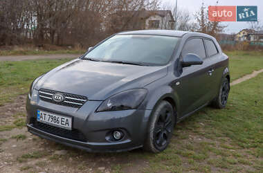 Хэтчбек Kia Ceed 2008 в Ивано-Франковске