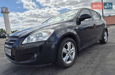 Хетчбек Kia Ceed 2008 в Києві