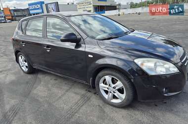 Хэтчбек Kia Ceed 2008 в Киеве