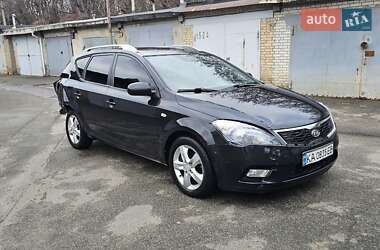 Універсал Kia Ceed 2010 в Києві