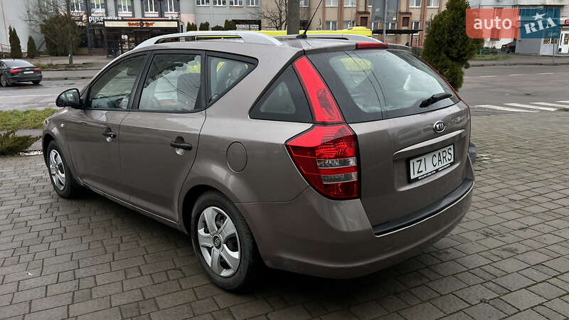 Универсал Kia Ceed 2008 в Львове