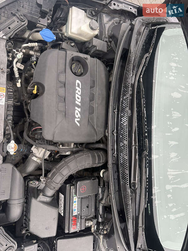 Хэтчбек Kia Ceed 2013 в Мукачево