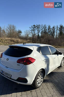 Хэтчбек Kia Ceed 2012 в Львове