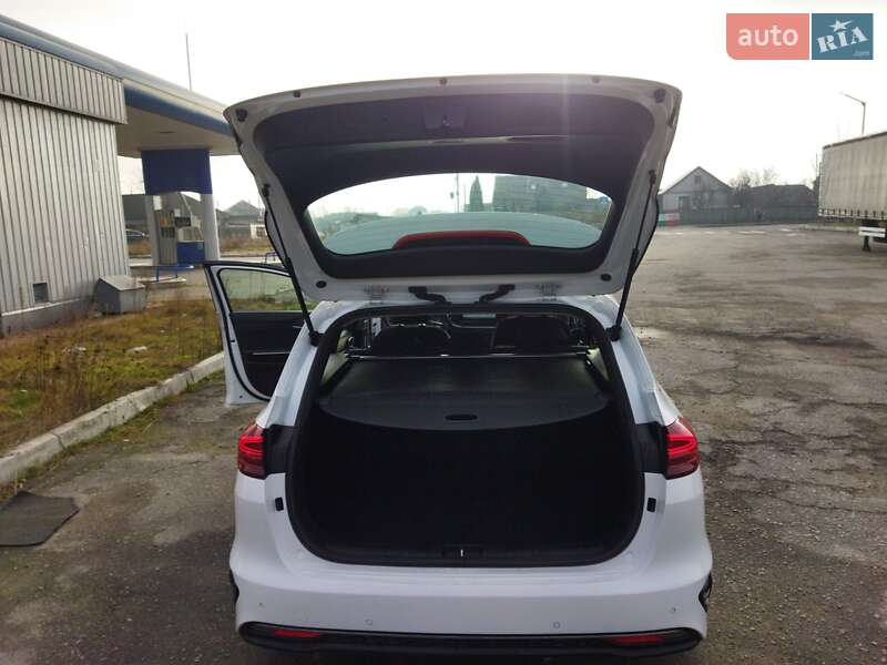 Универсал Kia Ceed 2021 в Звягеле