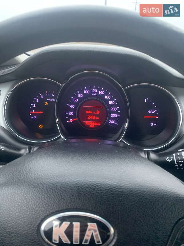 Универсал Kia Ceed 2013 в Калиновке