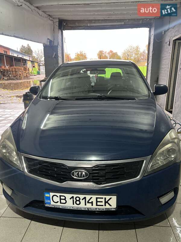 Хетчбек Kia Ceed 2010 в Ніжині