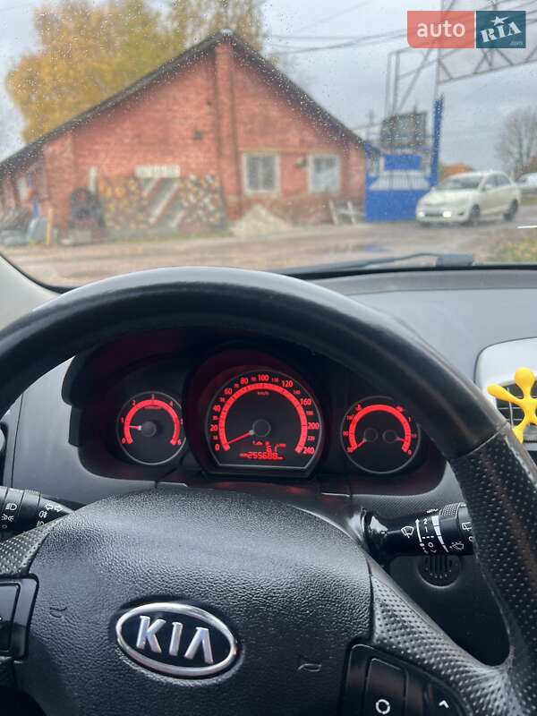 Хетчбек Kia Ceed 2010 в Ніжині