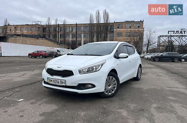 Хетчбек Kia Ceed 2012 в Києві