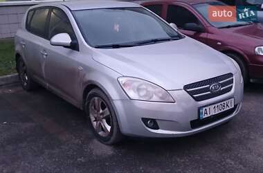 Хэтчбек Kia Ceed 2008 в Буче