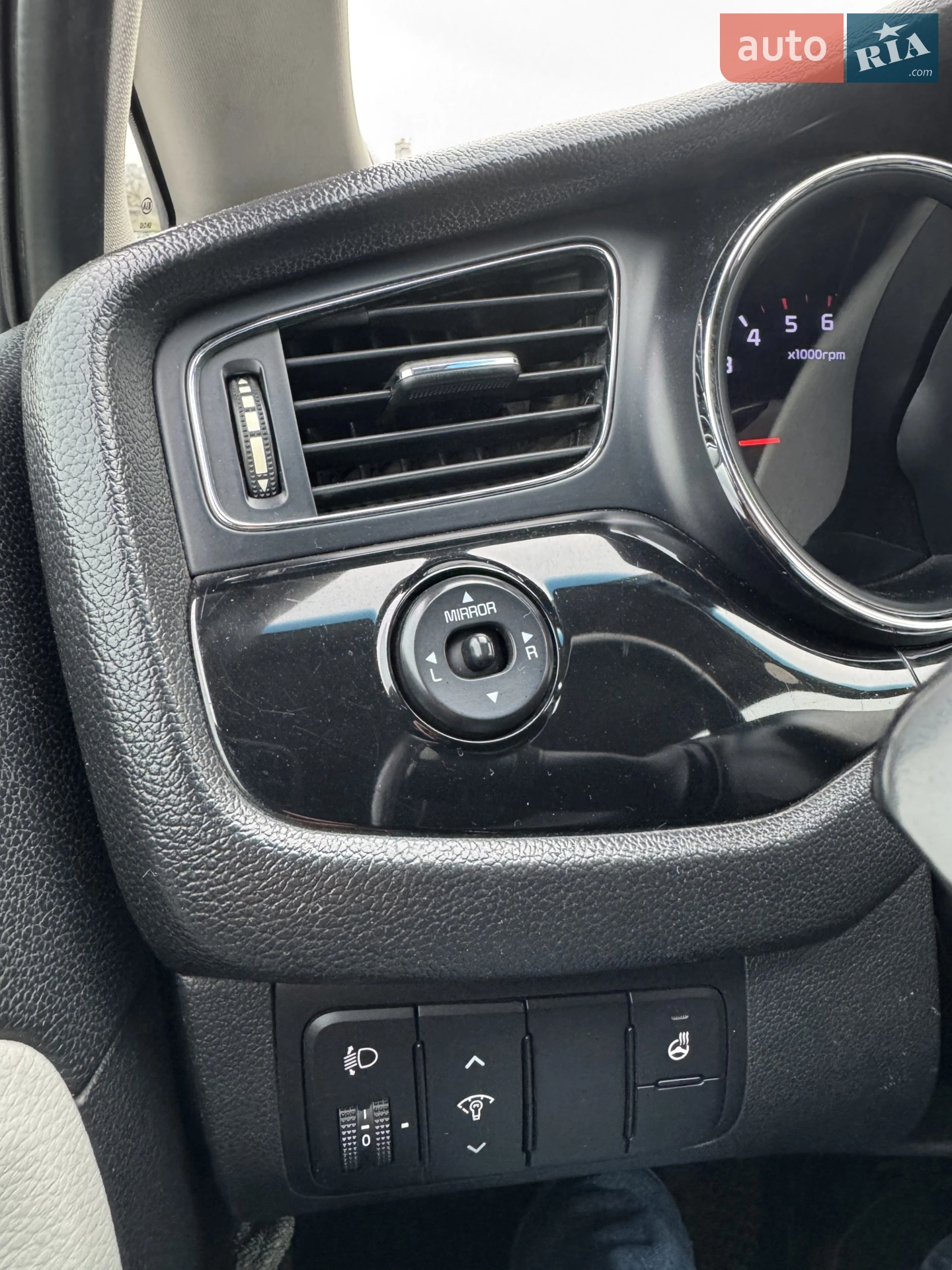 Kia Ceed 2013 VIN U5YHN816AEL055888 фото оголошення 25 з 31