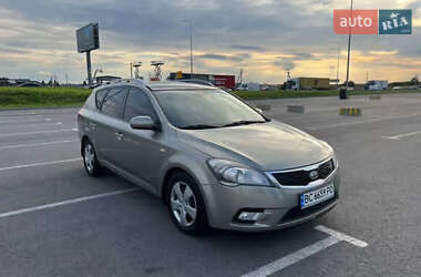 Универсал Kia Ceed 2011 в Львове