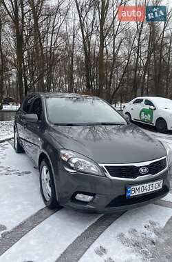 Хэтчбек Kia Ceed 2011 в Сумах