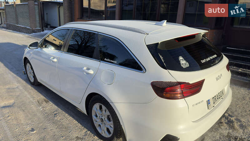 Универсал Kia Ceed 2023 в Киеве