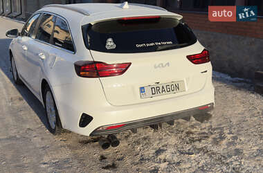 Универсал Kia Ceed 2023 в Киеве