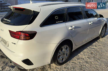 Универсал Kia Ceed 2023 в Киеве