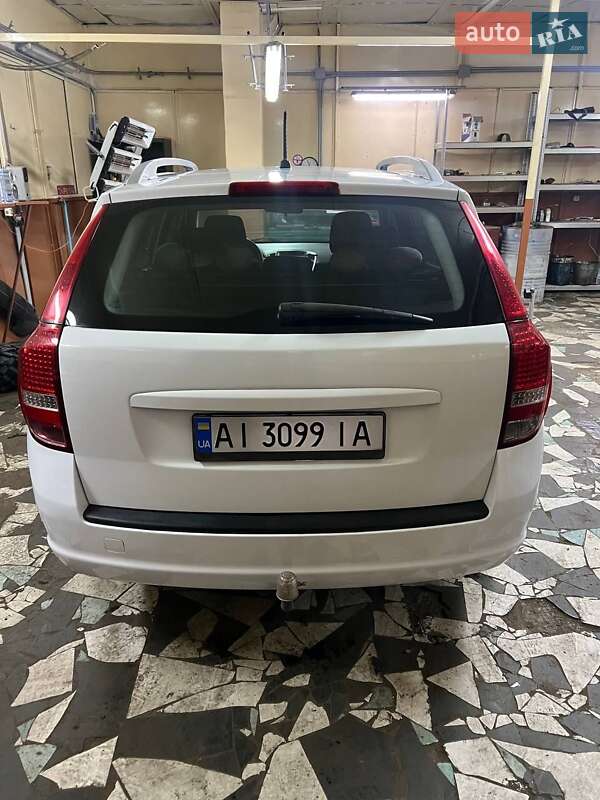 Универсал Kia Ceed 2011 в Киеве