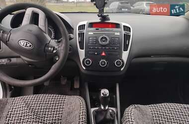Универсал Kia Ceed 2010 в Красном