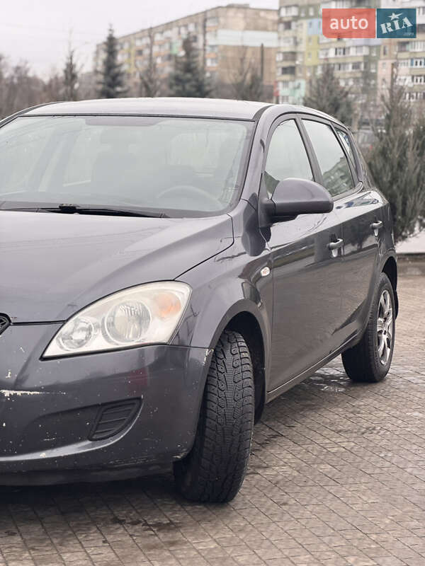 Хэтчбек Kia Ceed 2007 в Полтаве