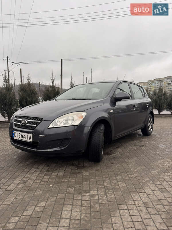 Хэтчбек Kia Ceed 2007 в Полтаве