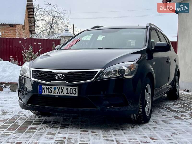 Универсал Kia Ceed 2010 в Умани