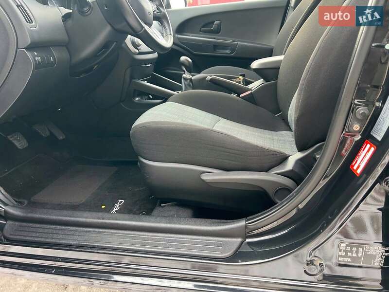 Универсал Kia Ceed 2010 в Умани