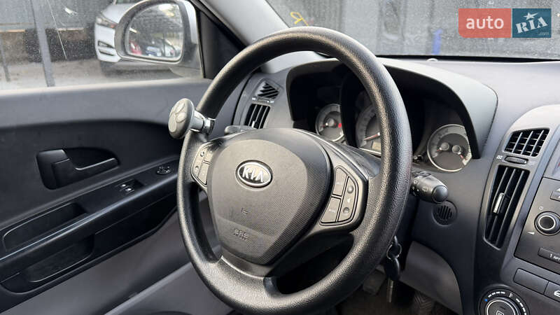 Хэтчбек Kia Ceed 2009 в Калуше фото 13 Хэтчбек Kia Ceed 2009 в Калуше