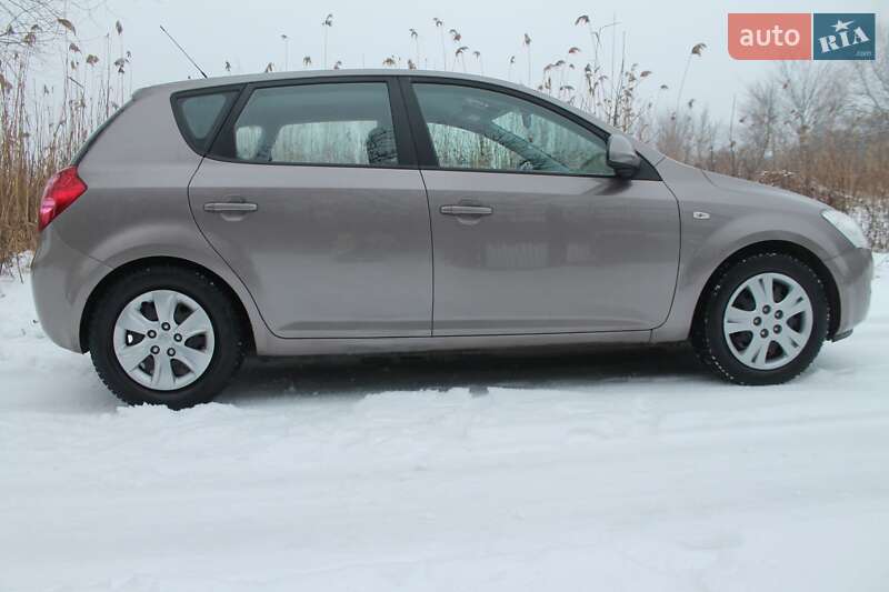Хэтчбек Kia Ceed 2009 в Белой Церкви фото 30 Хэтчбек Kia Ceed 2009 в Белой Церкви