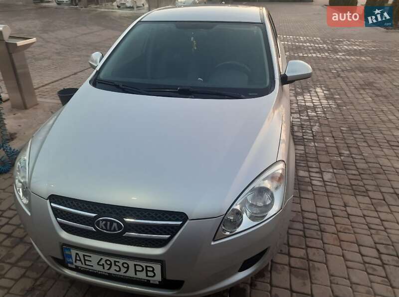 Хетчбек Kia Ceed 2007 в Кривому Розі фото 8 Хетчбек Kia Ceed 2007 в Кривому Розі