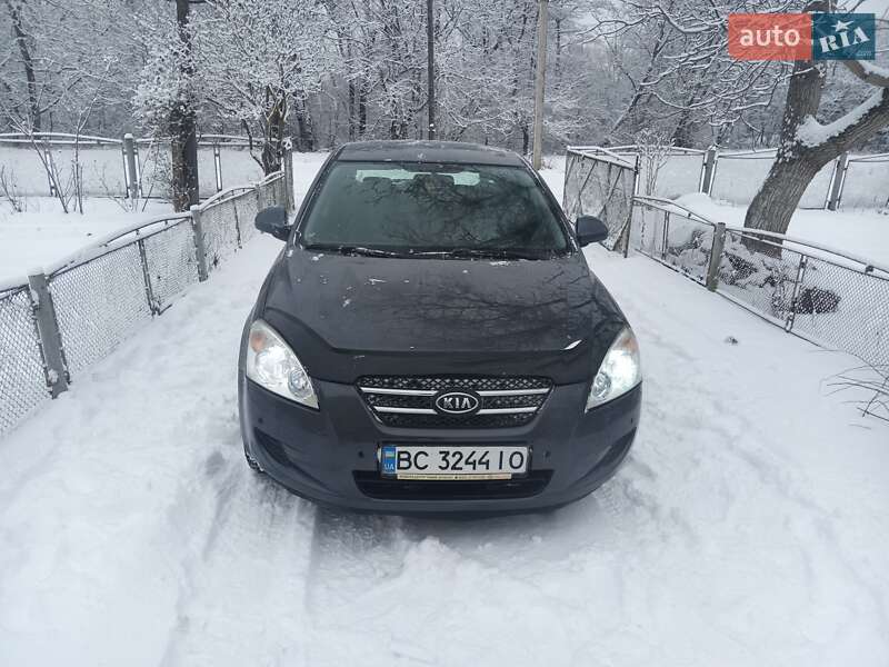Хетчбек Kia Ceed 2009 в Богородчанах фото Хетчбек Kia Ceed 2009 в Богородчанах