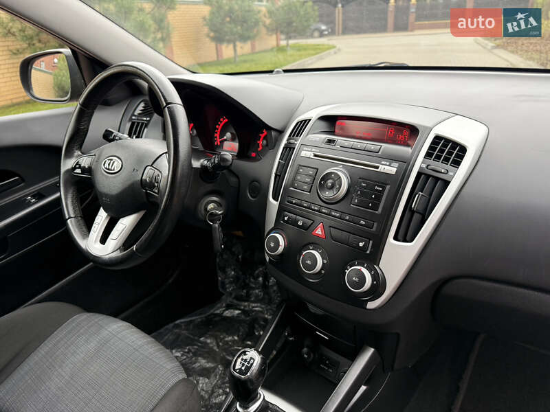 Универсал Kia Ceed 2011 в Белой Церкви