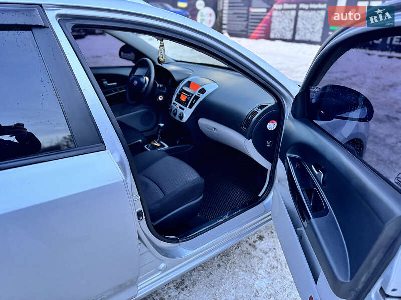 Универсал Kia Ceed 2008 в Тернополе