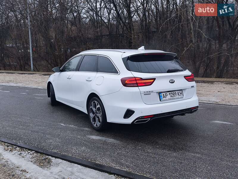 Универсал Kia Ceed 2020 в Днепре
