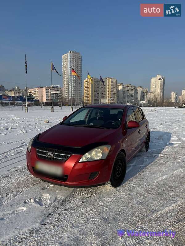 Хетчбек Kia Ceed 2007 в Києві
