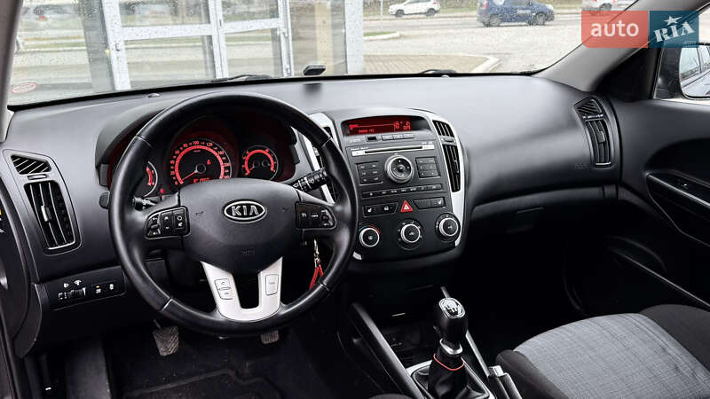 Универсал Kia Ceed 2012 в Запорожье