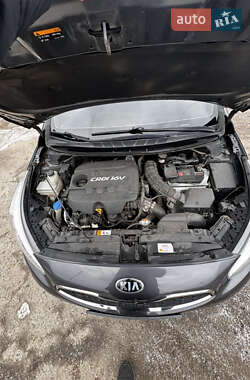 Универсал Kia Ceed 2013 в Кривом Роге