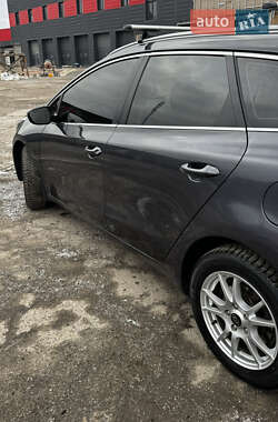 Универсал Kia Ceed 2013 в Кривом Роге