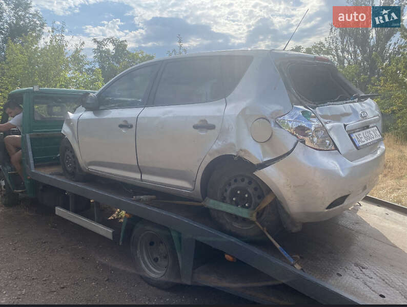 Хетчбек Kia Ceed 2007 в Кривому Розі фото 6 Хетчбек Kia Ceed 2007 в Кривому Розі