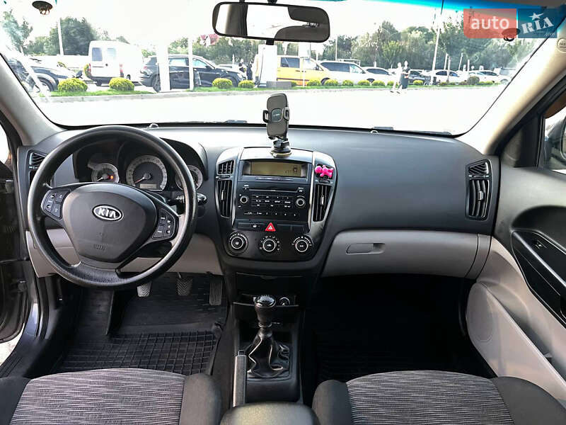 Хэтчбек Kia Ceed 2009 в Ужгороде фото 19 Хэтчбек Kia Ceed 2009 в Ужгороде