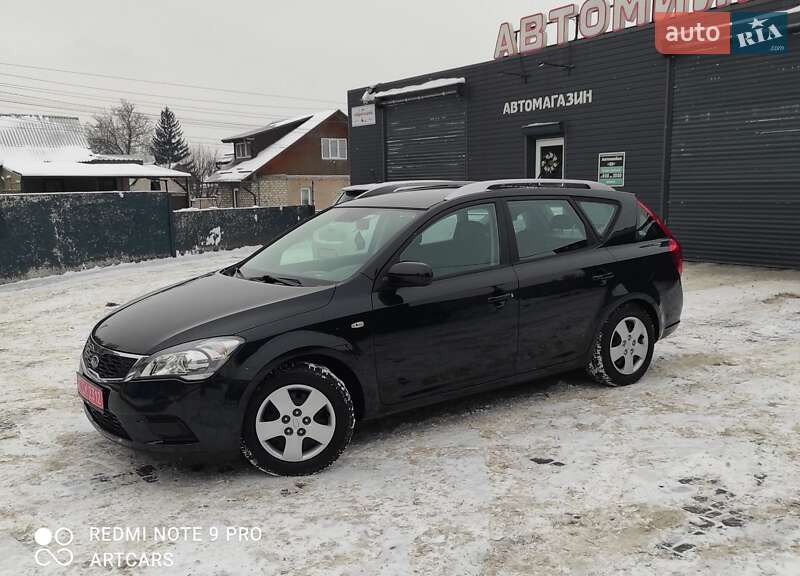 Универсал Kia Ceed 2010 в Каменском