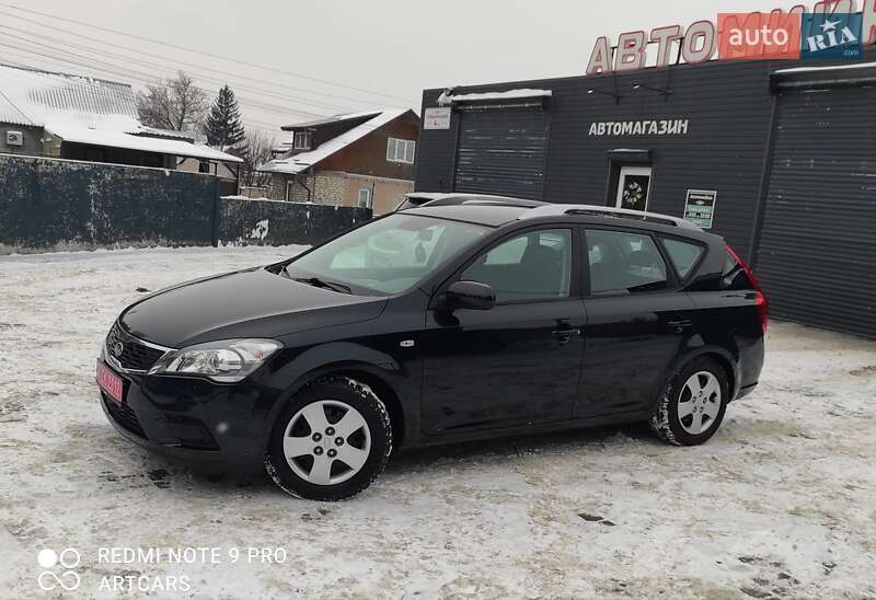 Универсал Kia Ceed 2010 в Каменском