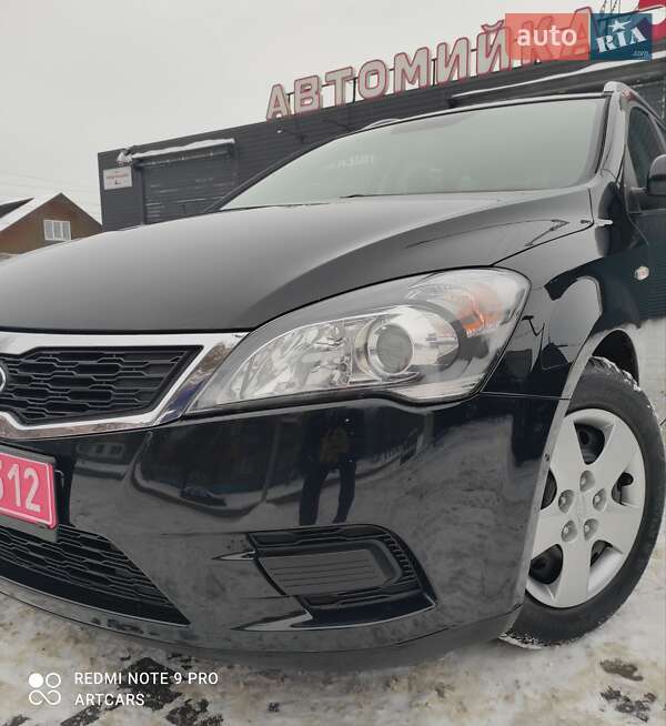 Универсал Kia Ceed 2010 в Каменском